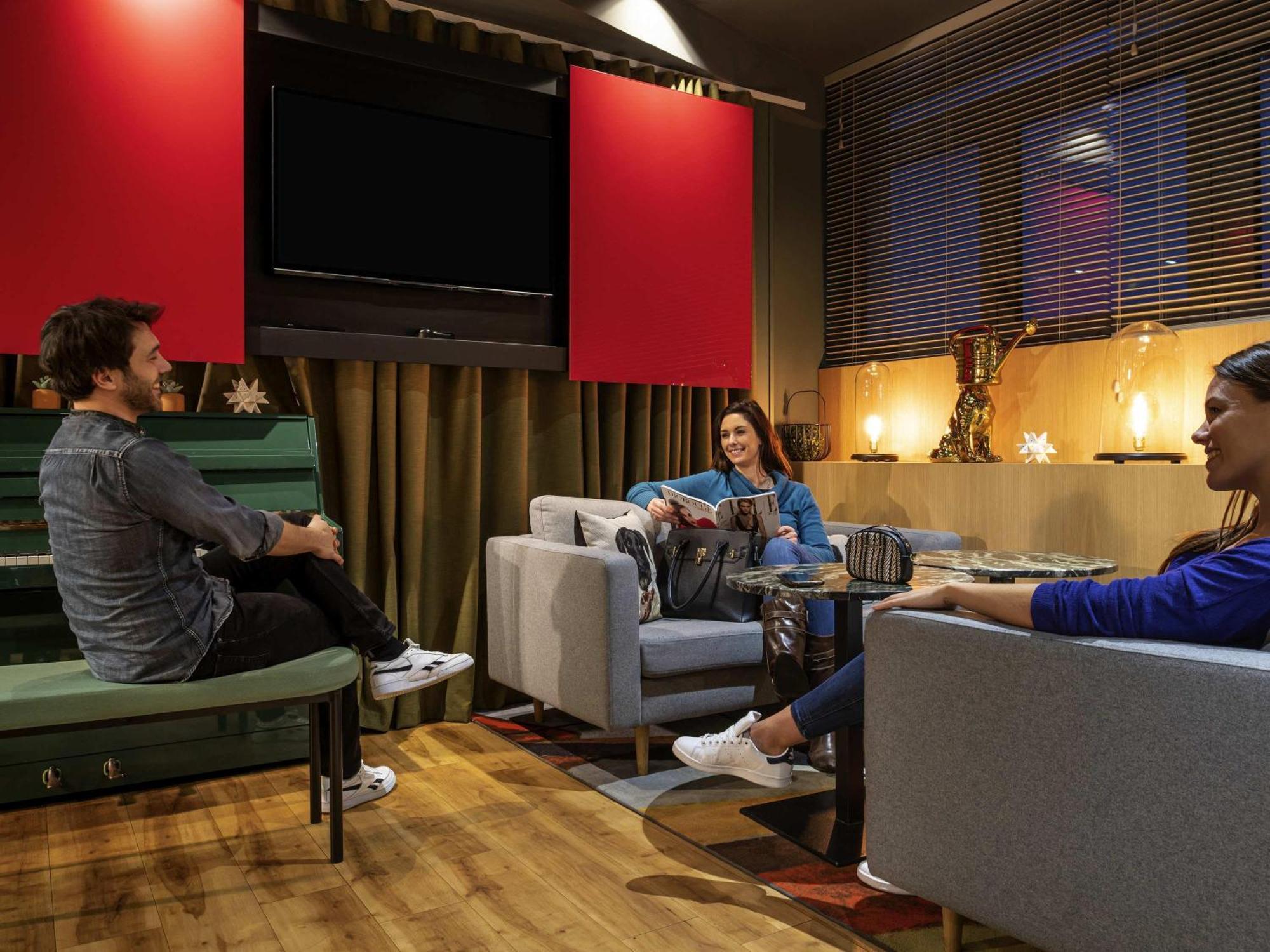Adagio Bercy Village 4*