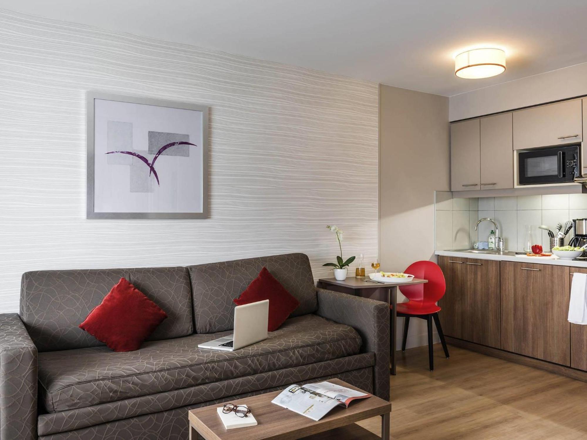 Adagio Bercy Village 4*